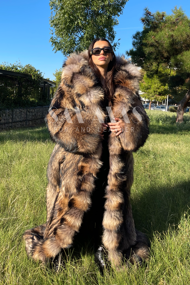 Liberta | Huge Real Fur Finn Raccoon Coat Full Skin - Samarasfurs.com