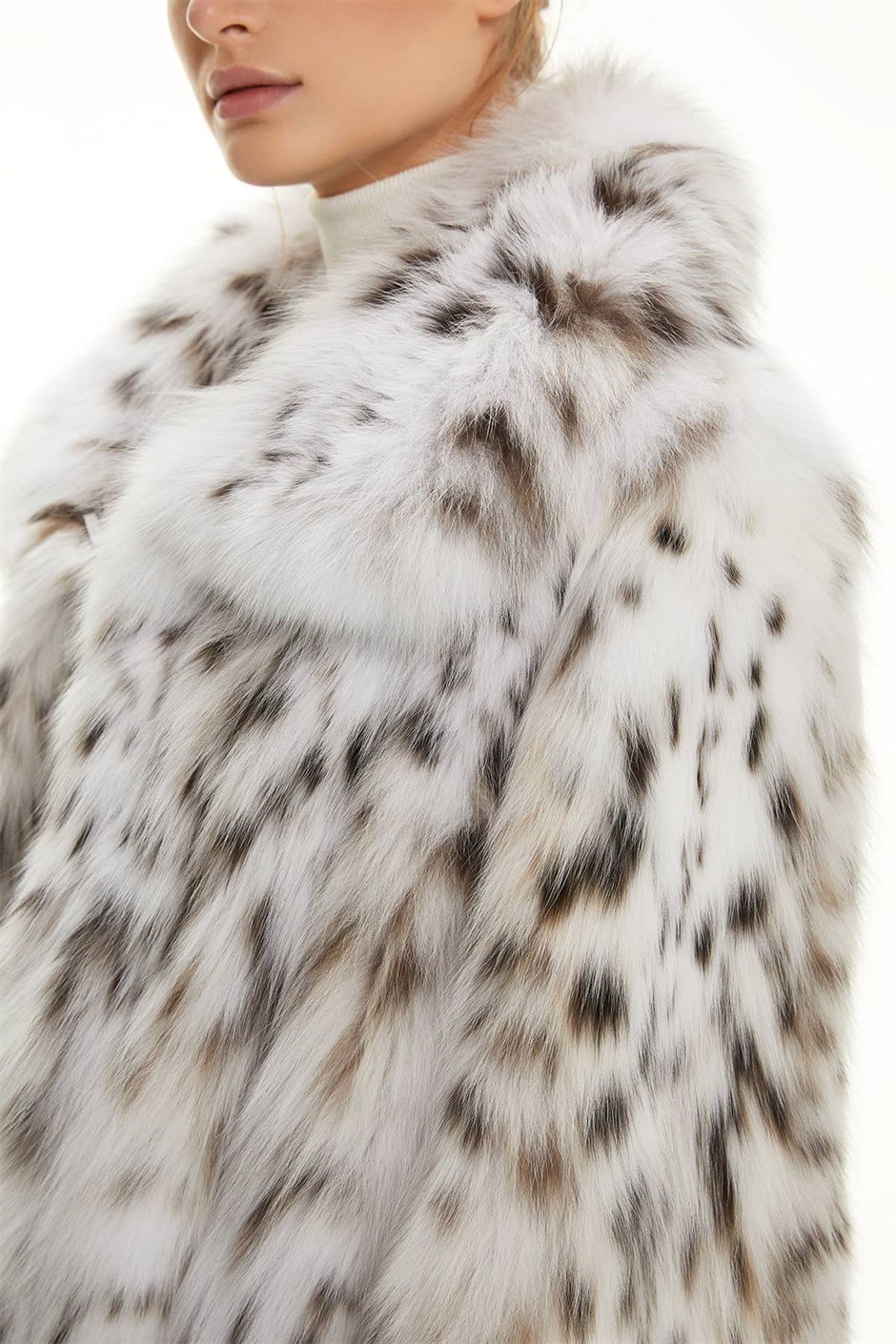 Magnolia | Luxury Real American White Lynx Fur Coat With Collar ...