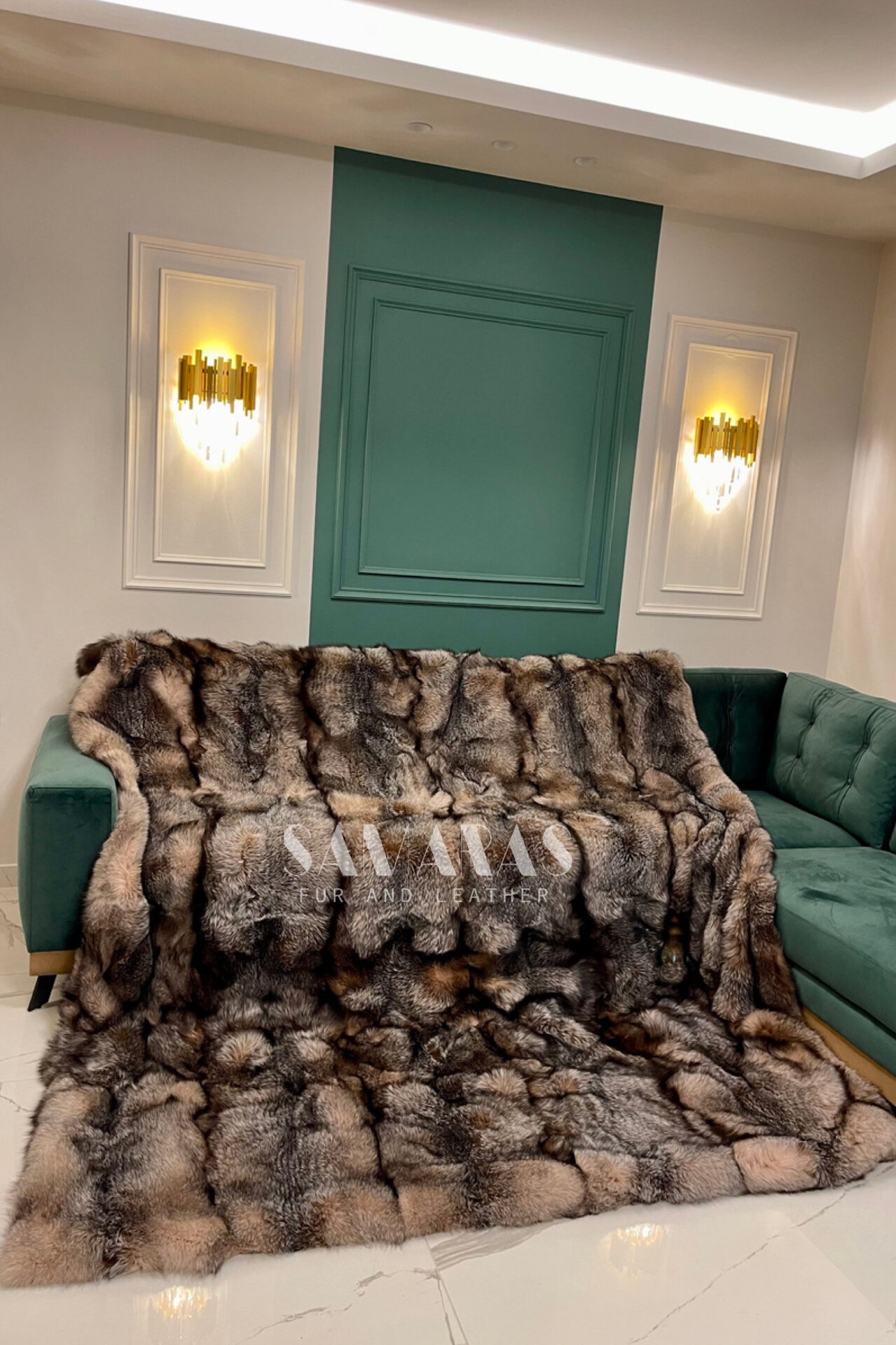 Golden island fox fur blanket - SAGA quality