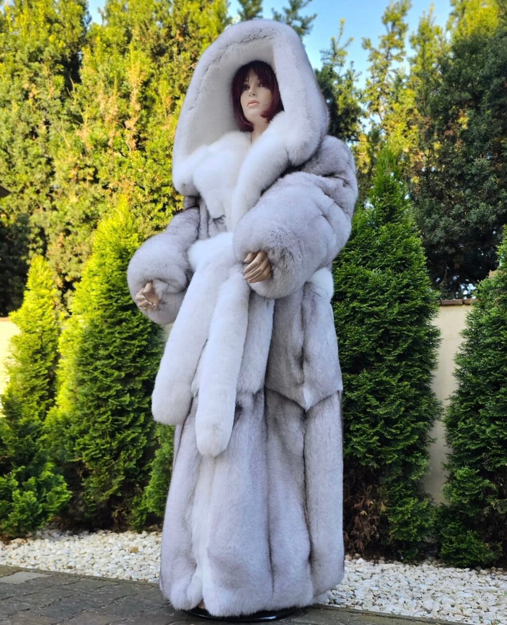 Brea | Luxury Double Face Scandinavian Natural Blue Fox & White 