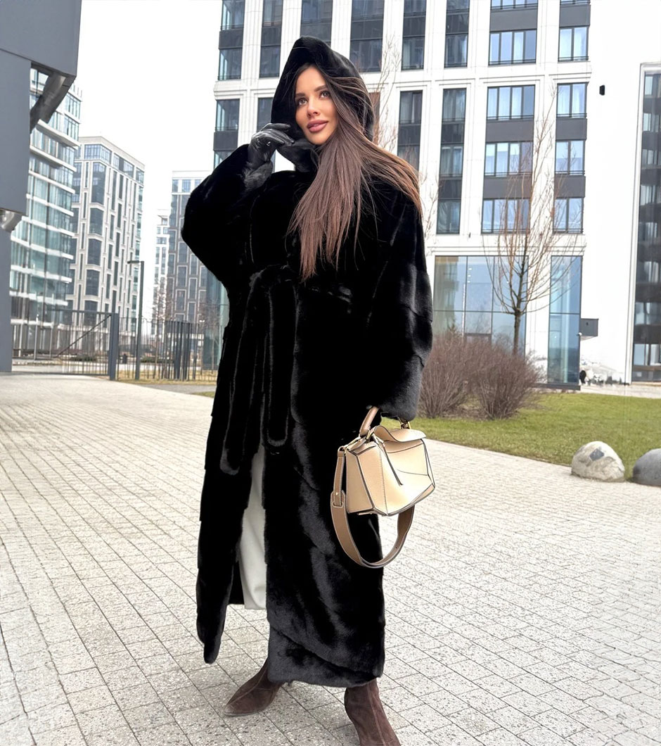 Pyper | Luxury Double Sided American Blackglama Mink Fur Full Length Coat With Hood