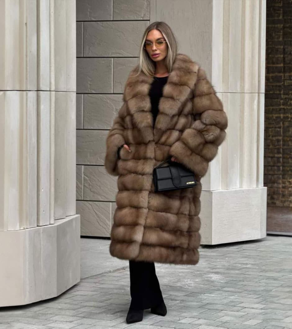 Leigh | Luxury Top Russian Ηoney Beige Sable Fur Coat With Lavish Shawl Collar
