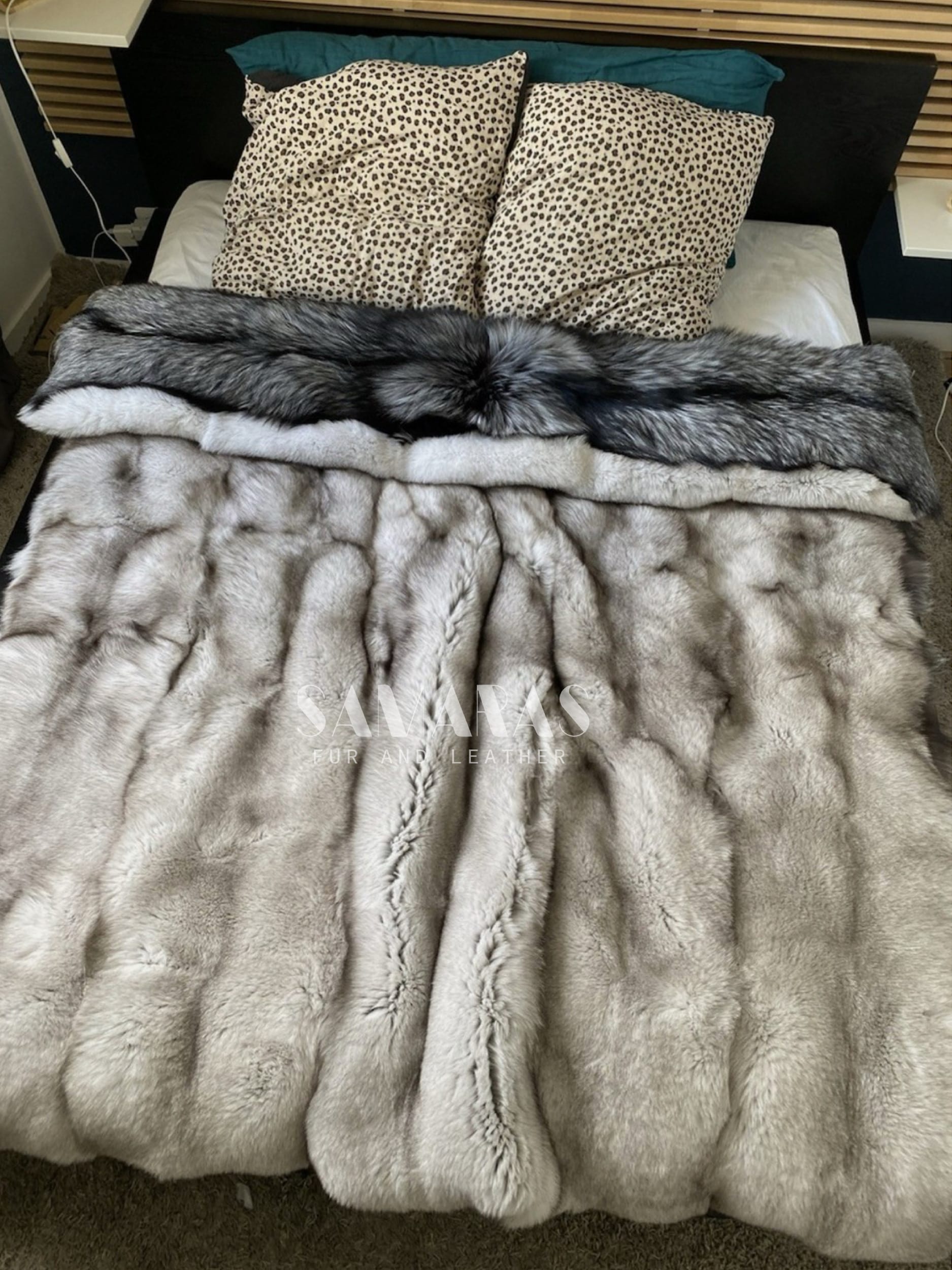 Sonnet | Luxury Full Skin Silver Fox – Scandinavian Blue Fox Double Side Fur Throw – Blanket
